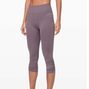 Lululemon Ebb To Street Seamless 21" Crop Pants Frosted Mullberry